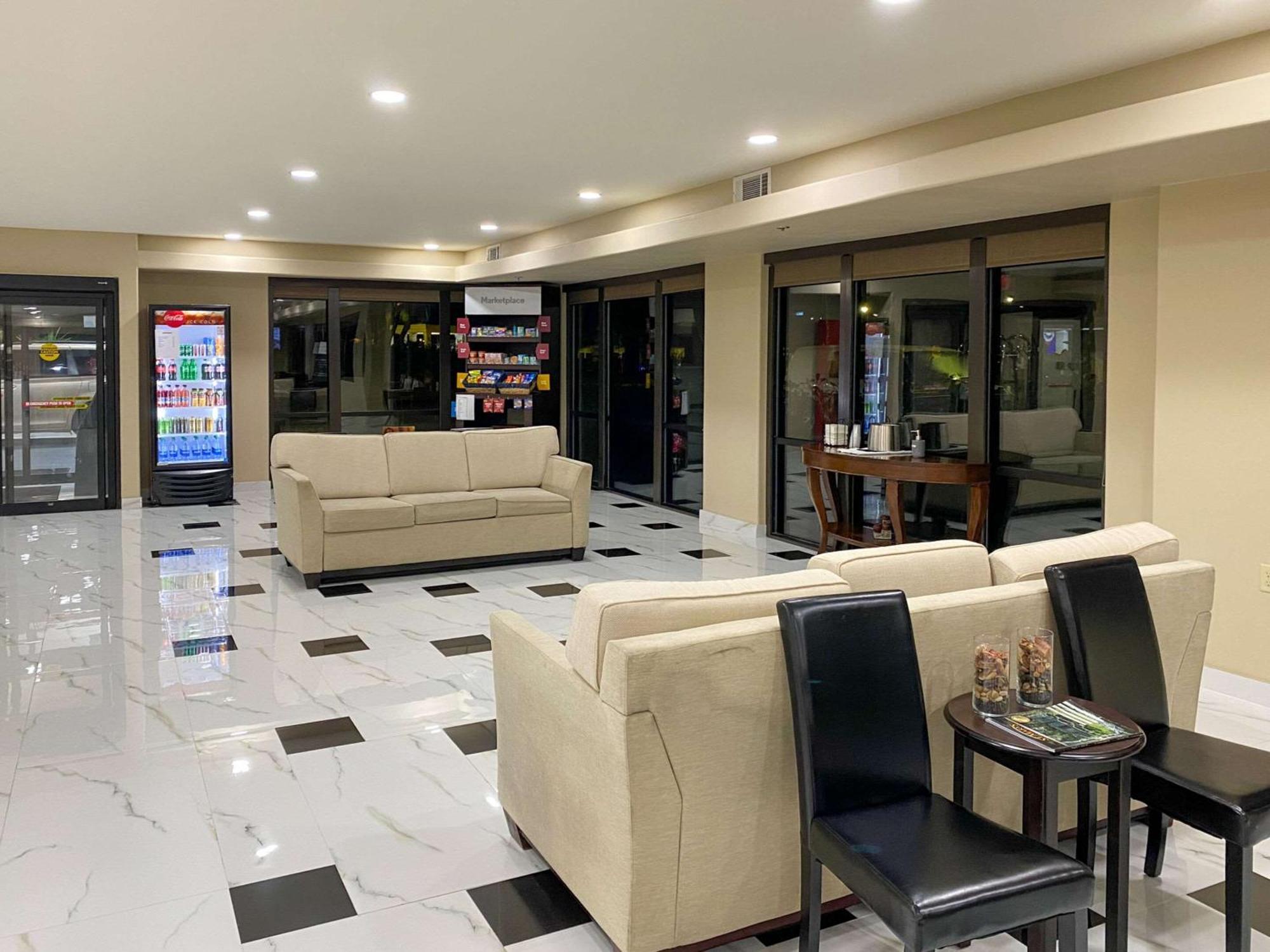Comfort Suites Kings Bay Naval Base Area 킹슬랜드 외부 사진